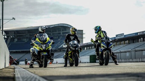 3 Motorradfahrer auf ihren Bikes