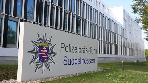 Frontansicht des Polizeipräsidiums Südosthessen