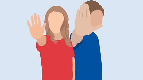 Symbolbild Kinder mit ausgestreckter Hand als Stopp-Signal