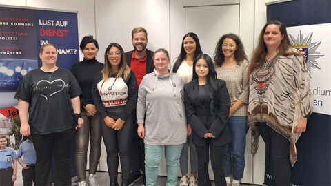 Freiwilliger Polizeidienst - Gruppenfoto nach der Ausbildung