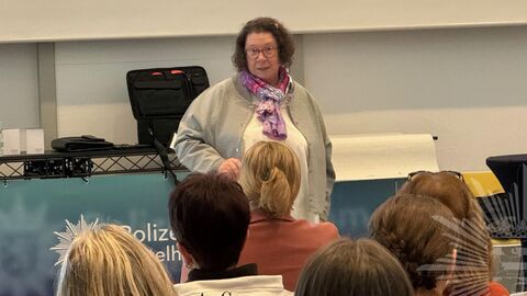 Antje Suppmann referiert am NachmittagsUpdate 2025